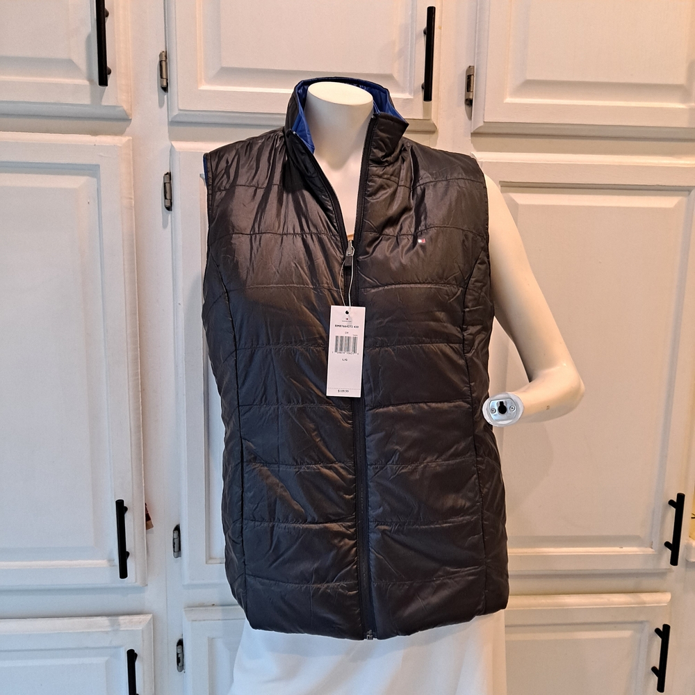 Tommy Hilfiger Reversible Black Or Blue Quilted Lightweight Zippered Puffer Vest